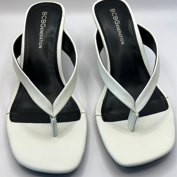 BCBGeneration Sandals size 6.5 in EUC - Picture 2 of 7